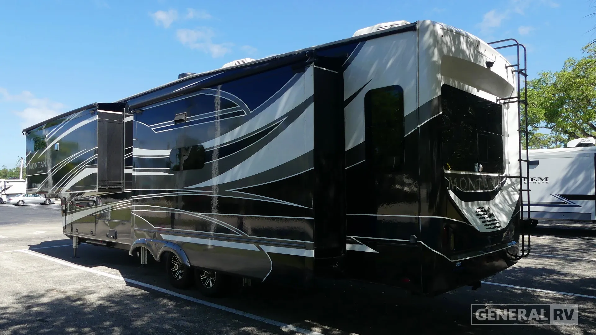 2022 Keystone Montana Legacy 3813MS - Photo 4