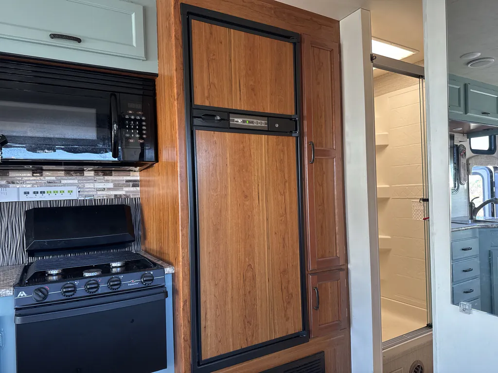 2017 Jayco Alante 31V, Photos photo 4