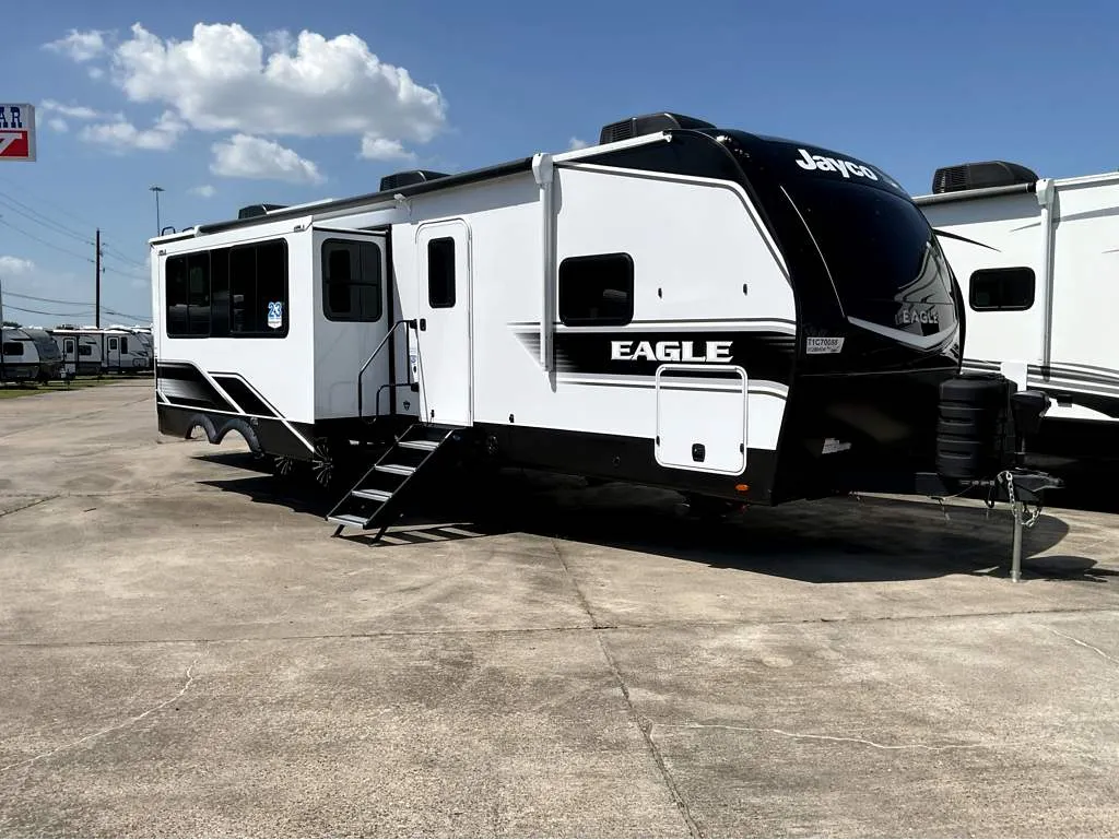 2026 Jayco Eagle HT 312BHOK - Photo 2