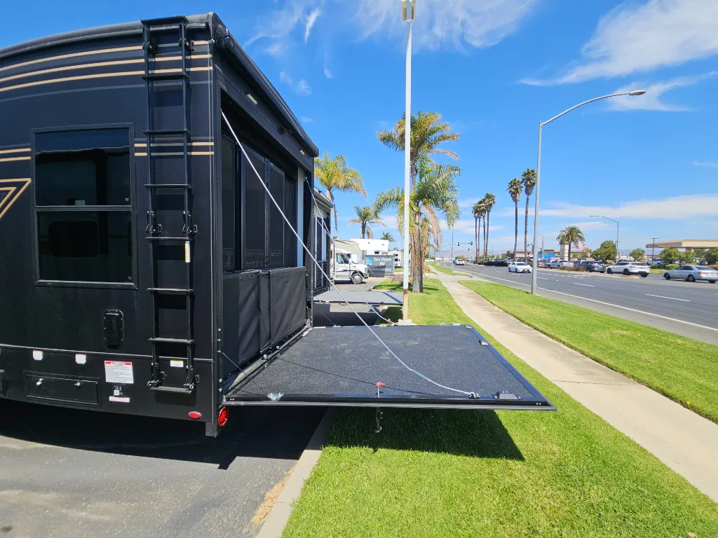 2026 Keystone Raptor 441, Photos photo 29