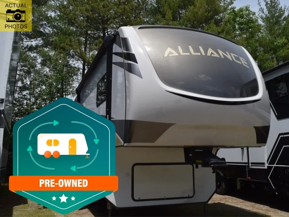 2021 Alliance RV Paradigm 310RL - Photo 2