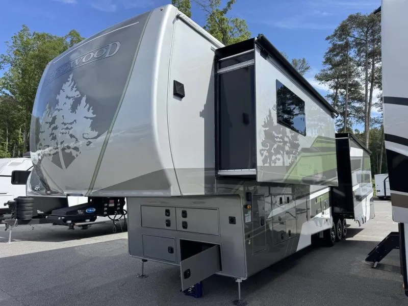 2026 Redwood RV Redwood 412GK - Photo 3