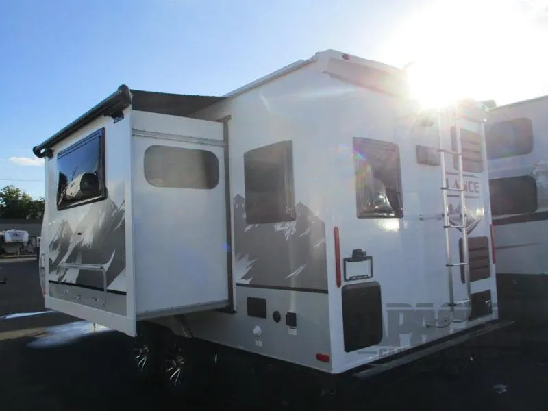 2026 Lance Lance Travel Trailers New    2285 - Photo 3
