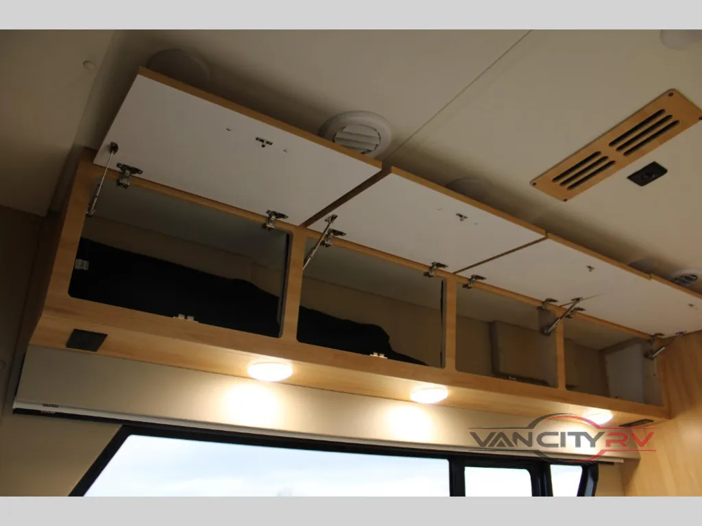 2025 Chinook RV Summit SS, Photos photo 22