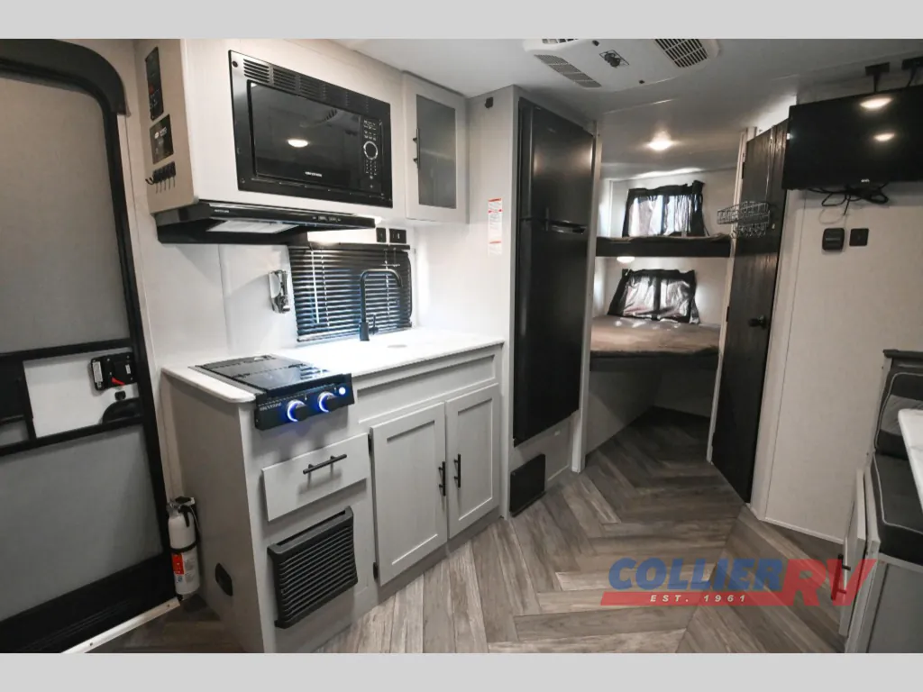 2022 Forest River Wildwood FSX 178BHSK, Photos photo 8