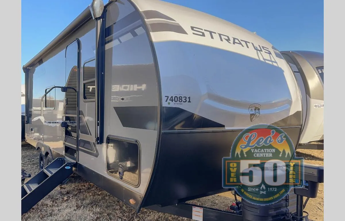 2025 Venture RV Stratus SR221VRK - Photo 2