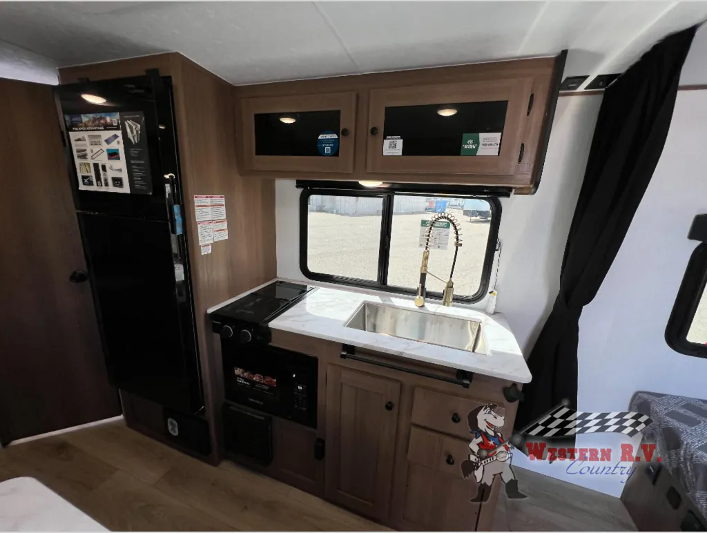 2027 Coachmen Apex Nano 186BH, Photos photo 17
