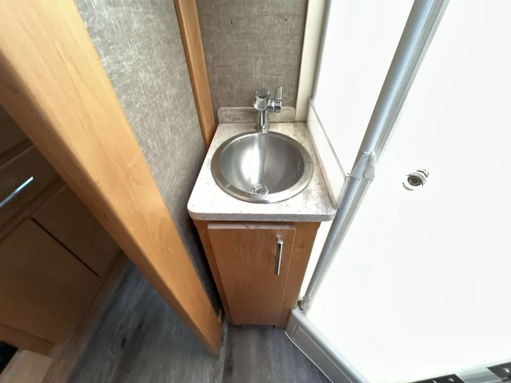 2018 Tiffin Wayfarer 24 QW, Photos photo 30