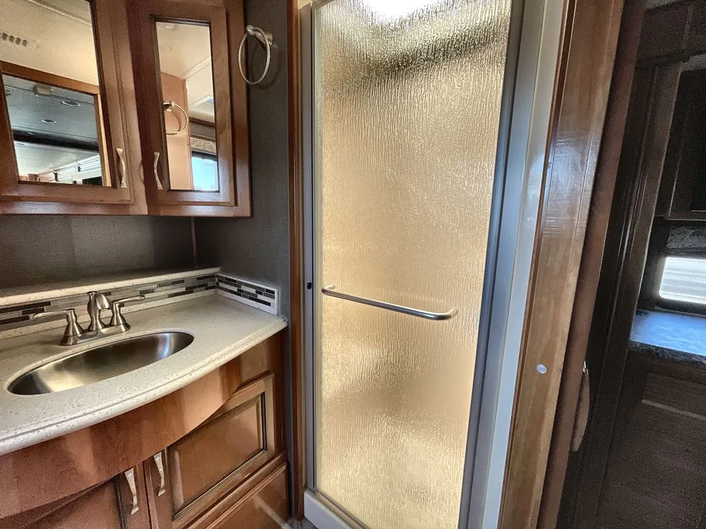 2019 Fleetwood Pace Arrow 38N, Photos photo 53