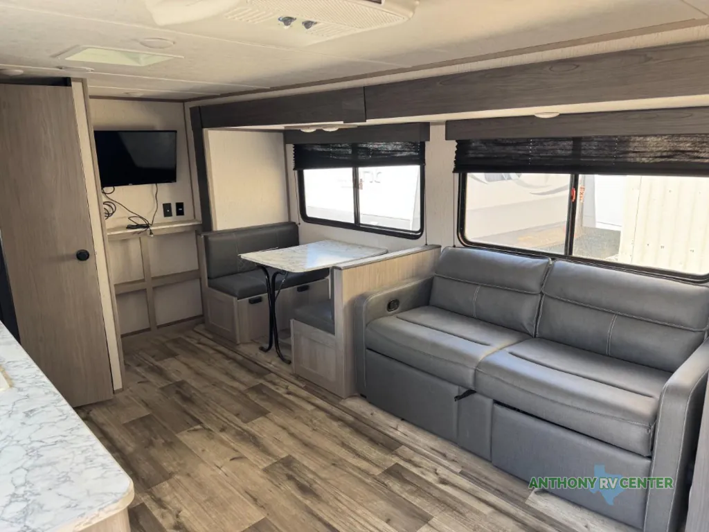 2023 Dutchmen Coleman Lantern LT 18FQ, Photos photo 7
