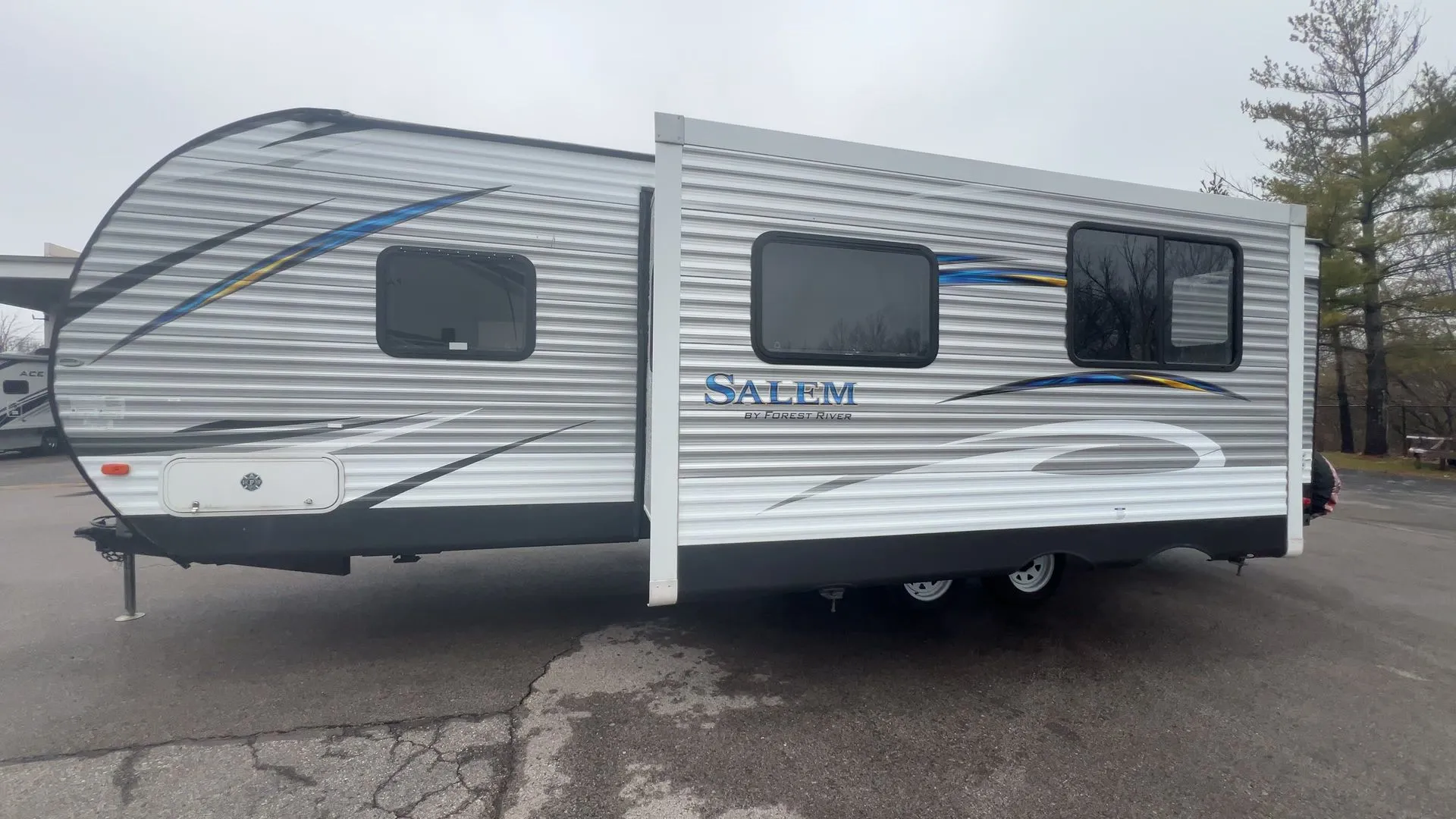 2018 Forest River Salem 27DBUD - Photo 3