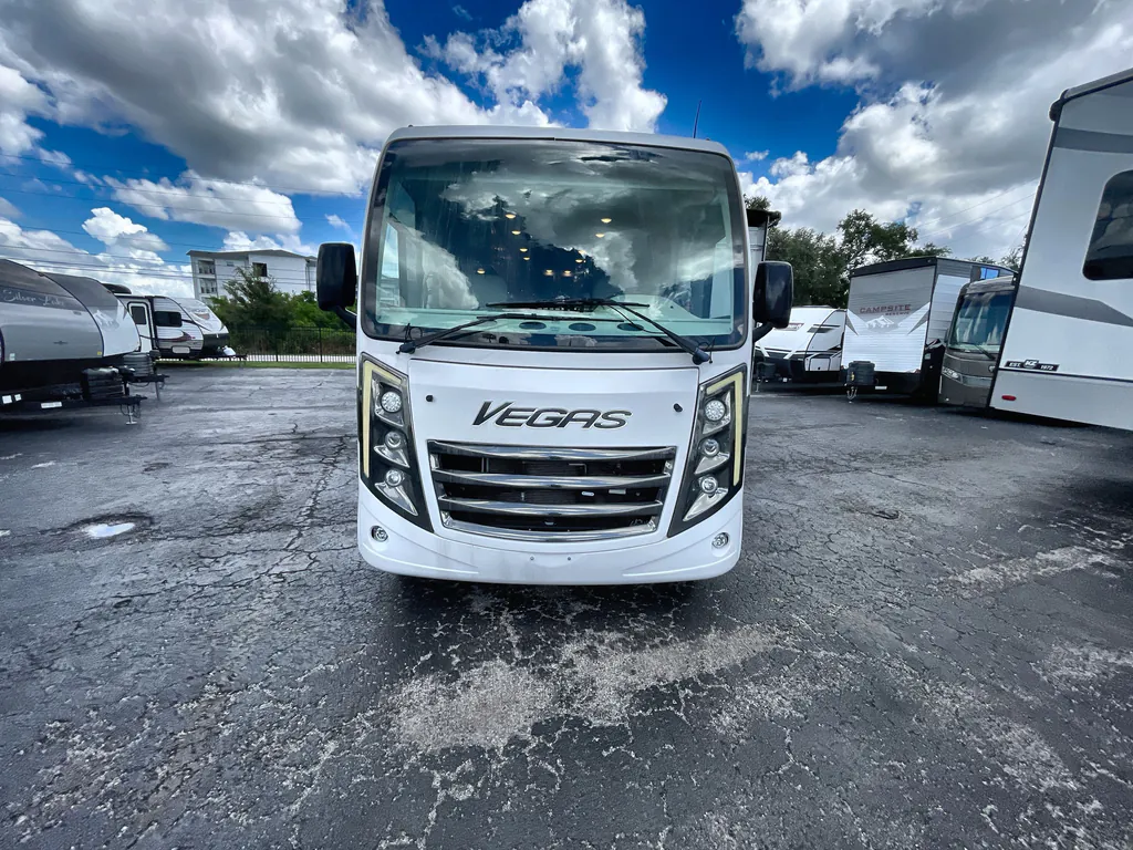 2023 Thor Motor Coach Vegas 24.3, Photos photo 4
