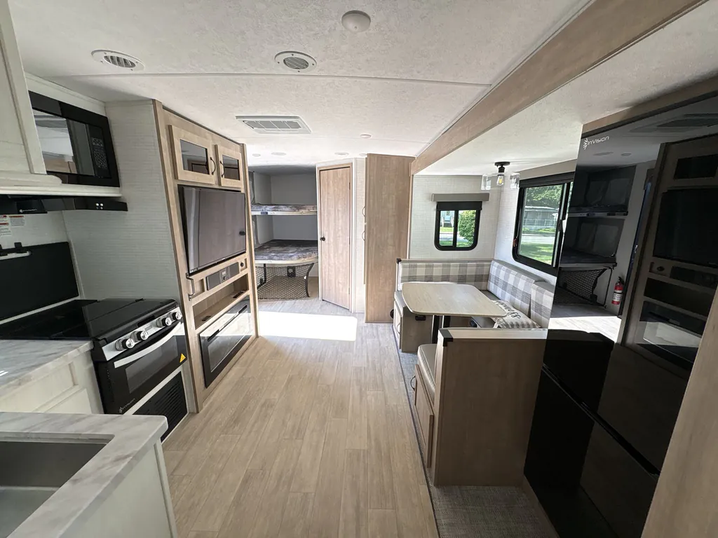 2025 Forest River Solaire 2430BHS, Photos photo 12