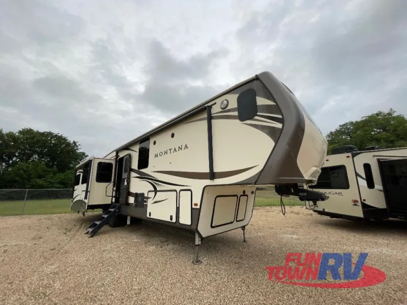 2018 Keystone RV Montana Legacy 3921FB - Main photo