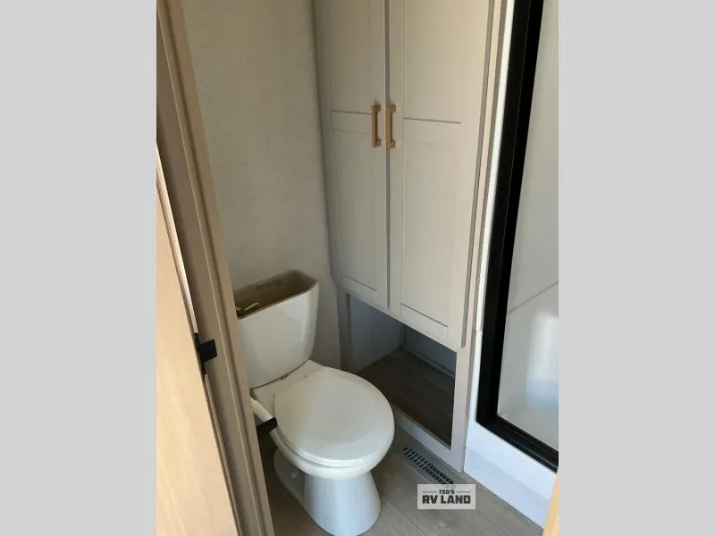2027 Jayco JAYFLIGHT BUNGALOW 404LOFT - Photo 2