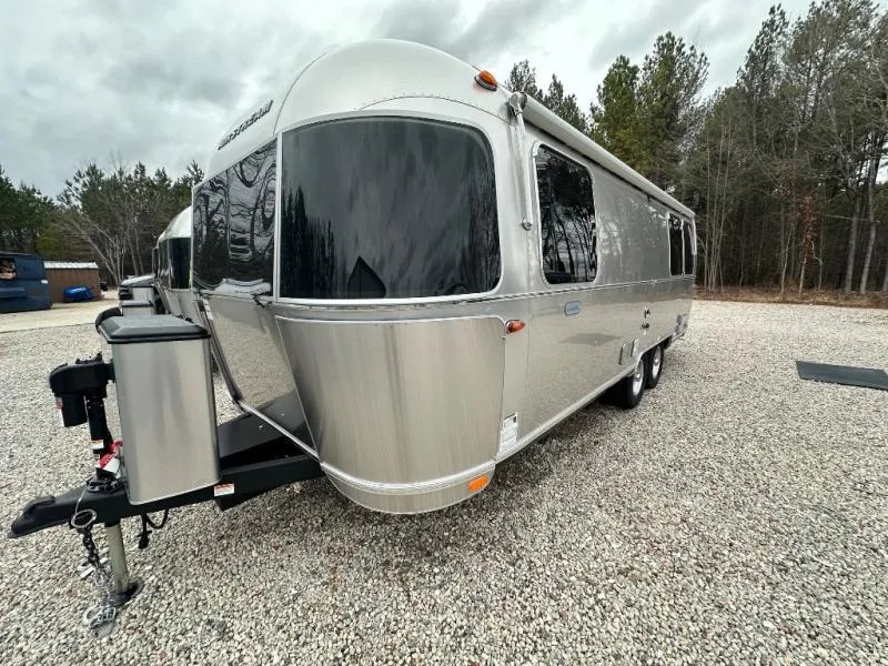 2026 Airstream Globetrotter 25FB - Photo 4