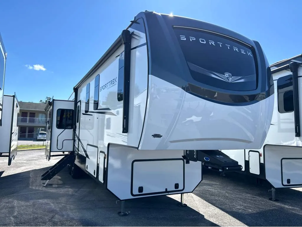 2026 Venture RV SportTrek 5 Touring Edition STTF353VIK - Main photo