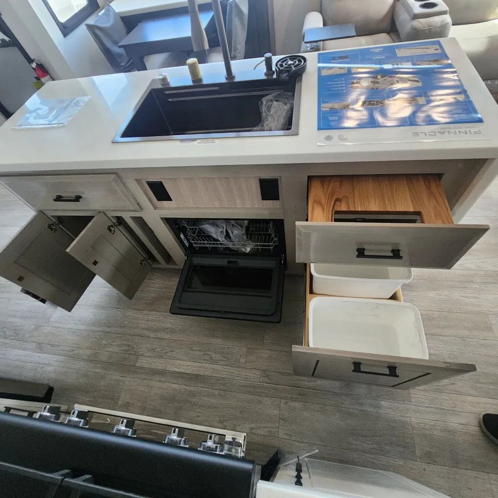2026 Jayco Pinnacle 36FBTS, Photos photo 29