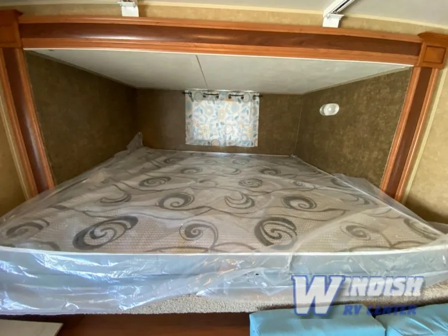 2014 Forest River Cherokee Wolf Pack Sport 21WP - Photo 3