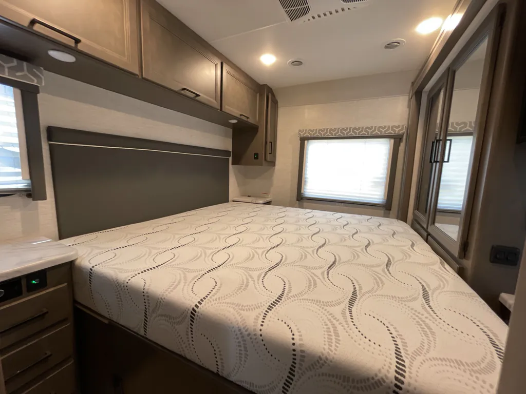 2024 Thor Motor Coach Freedom Traveler A32, Photos photo 15