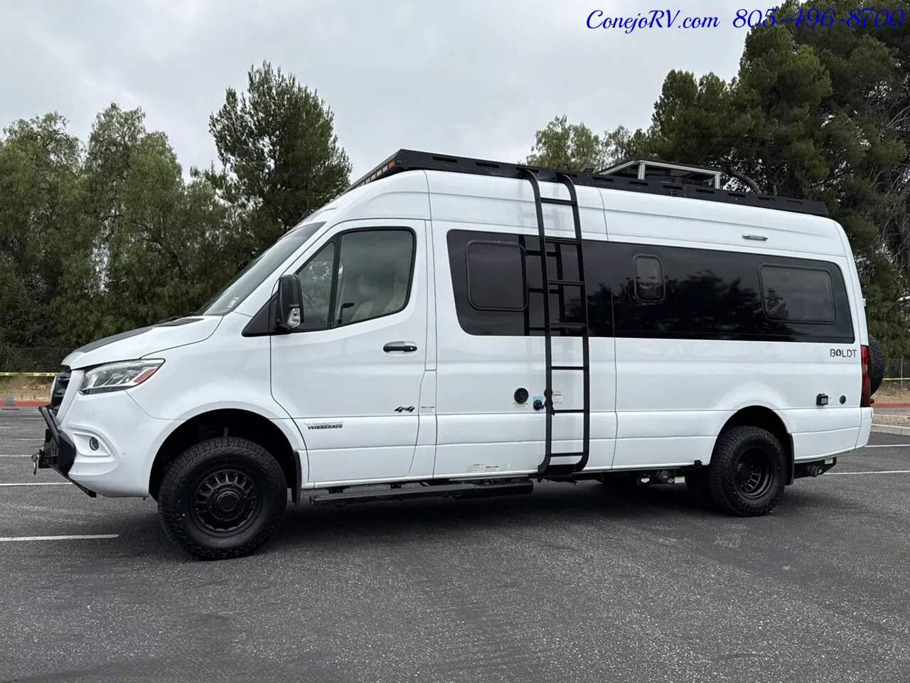 2022 Winnebago Boldt 70BL - Photo 2