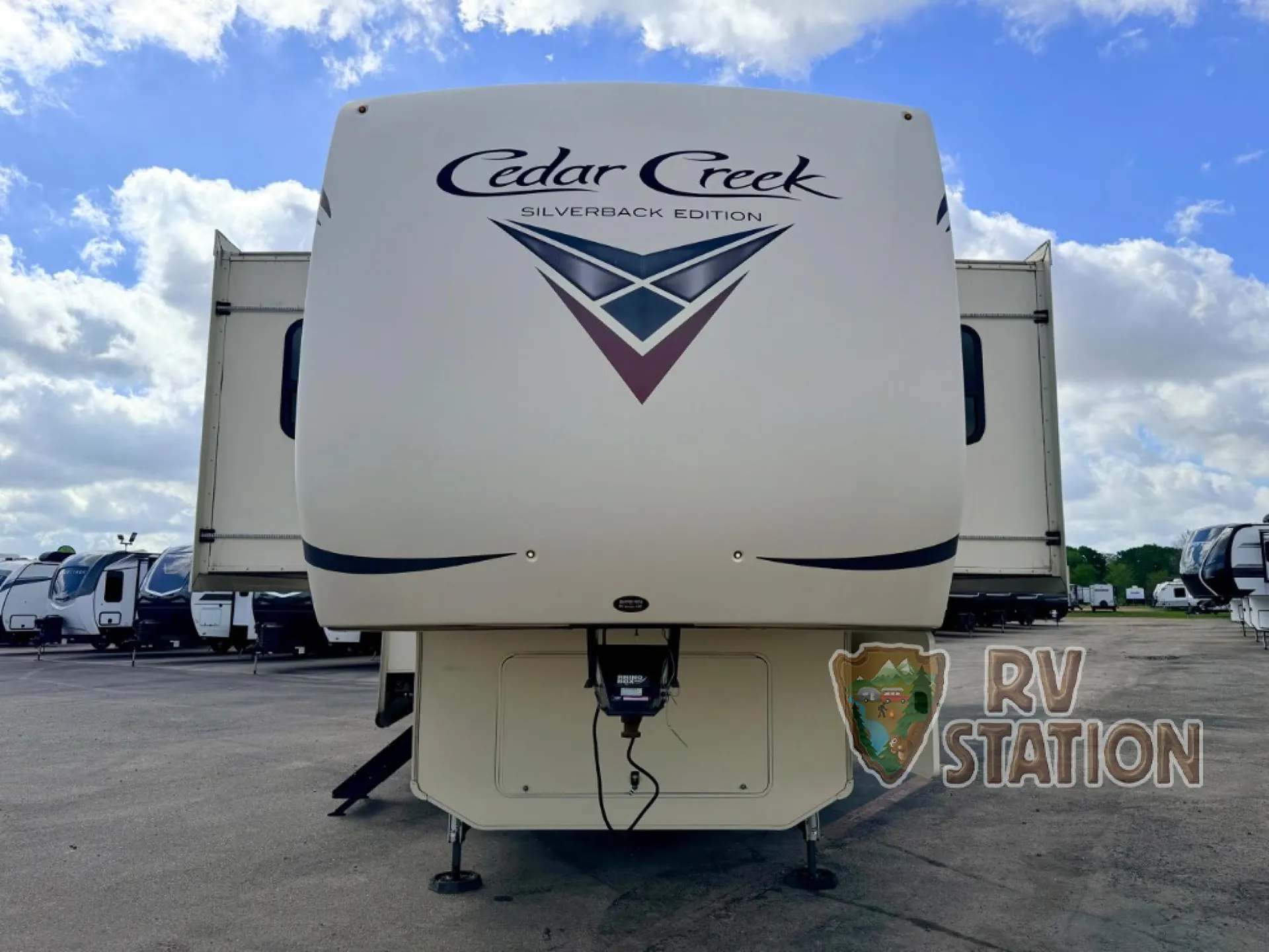 2021 Forest River Cedar Creek Silverback 37FLB - Photo 3