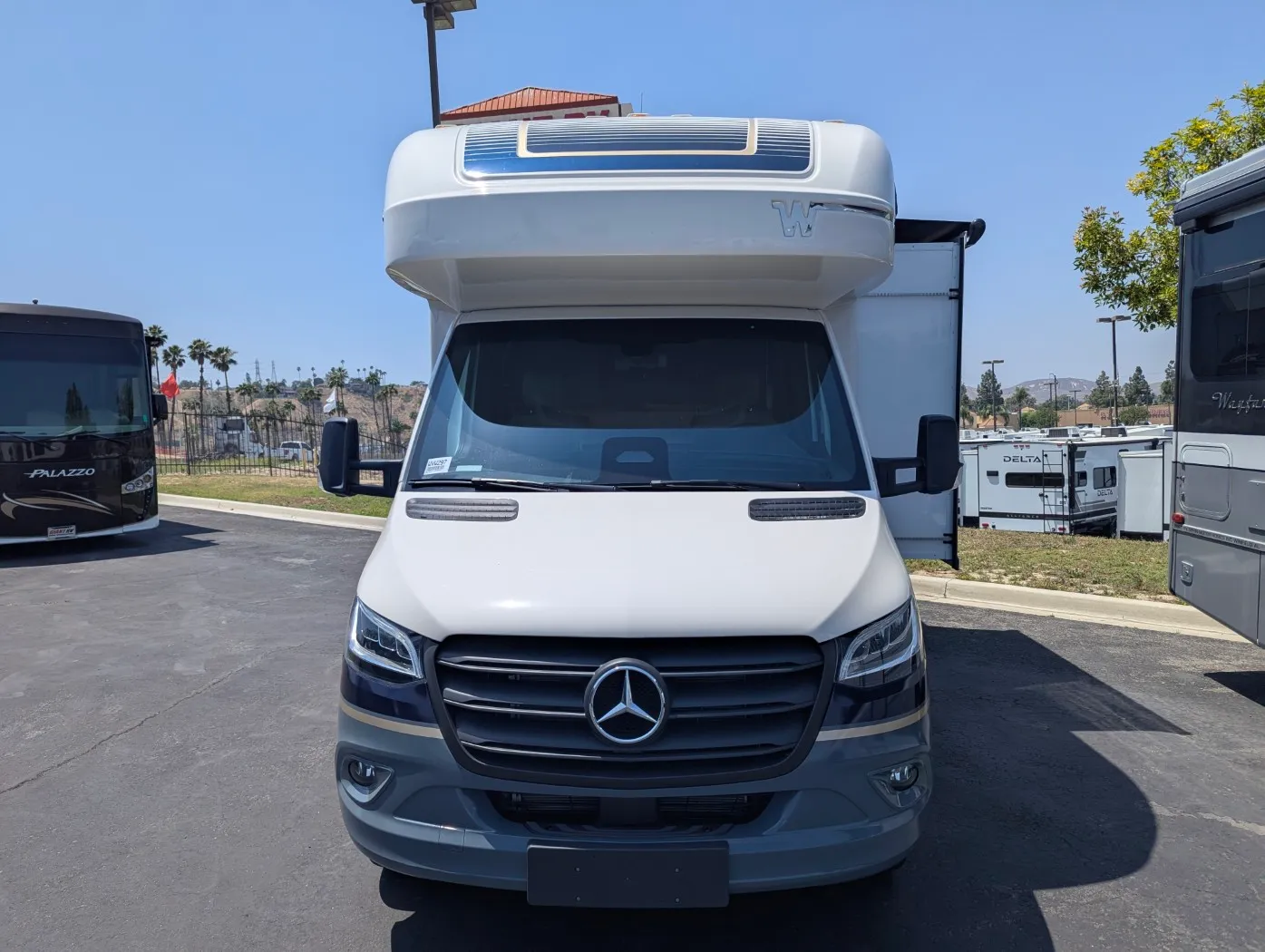 2027 Winnebago View 24R - Photo 3