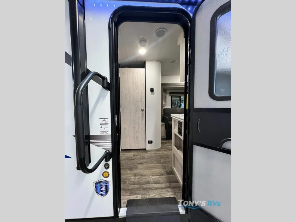 2026 Gulf Stream RV Vista Cruiser 19CSK - Photo 4