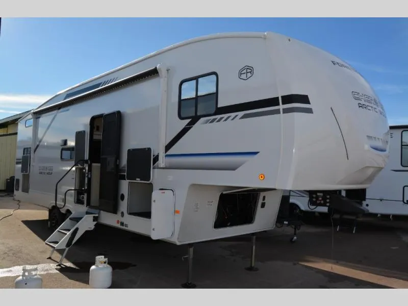 2026 Forest River Cherokee Arctic Wolf 285OPT - Photo 2