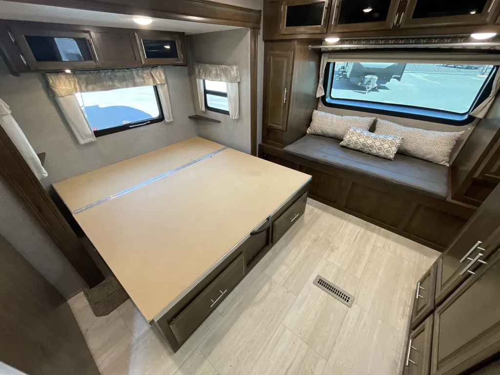 2019 Forest River Flagstaff Super Lite 29RBS, Photos photo 10