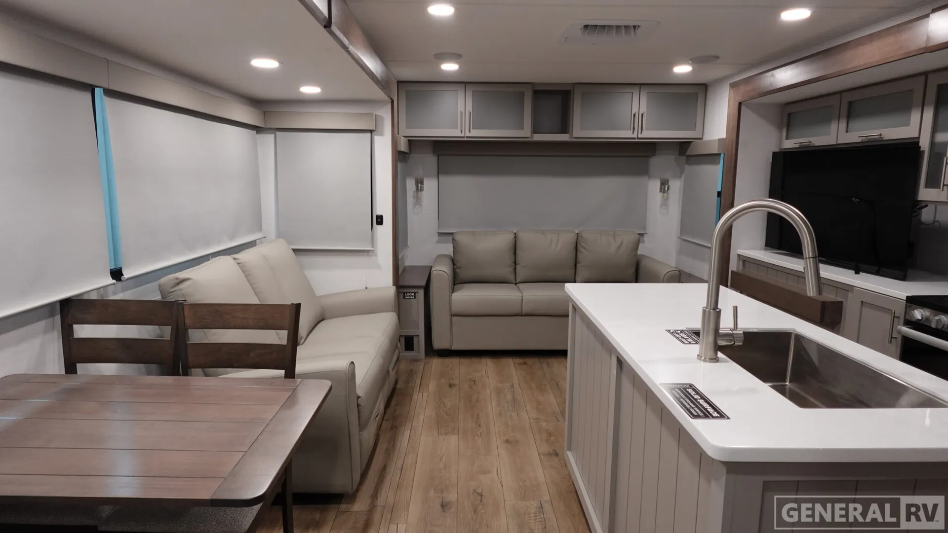 2026 Alliance RV Avenue 332RL - Photo 3