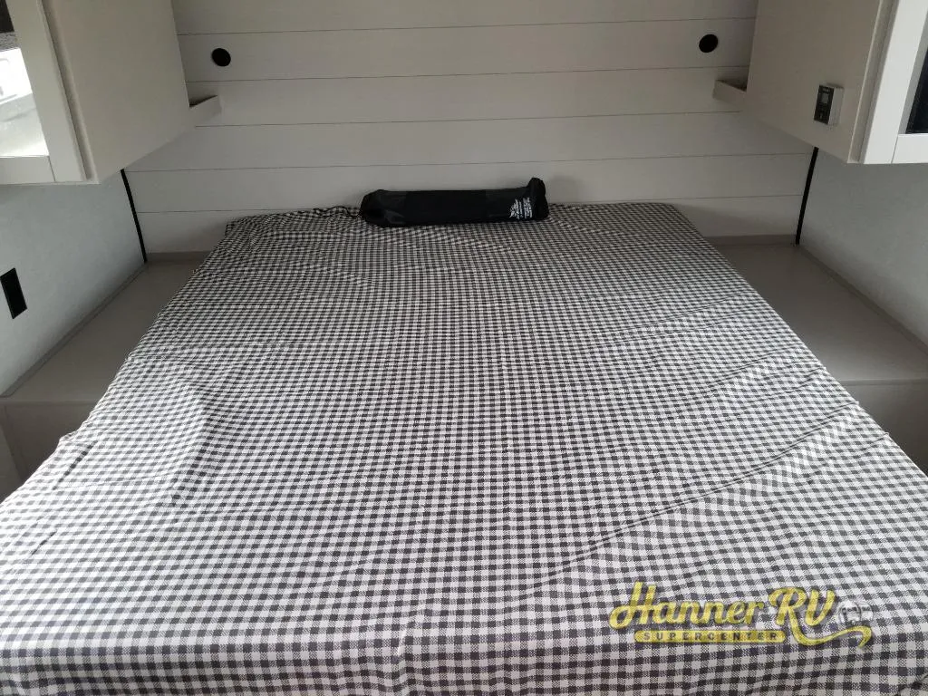 2027 Jayco Jay Flight SLX 262RLS - Photo 4