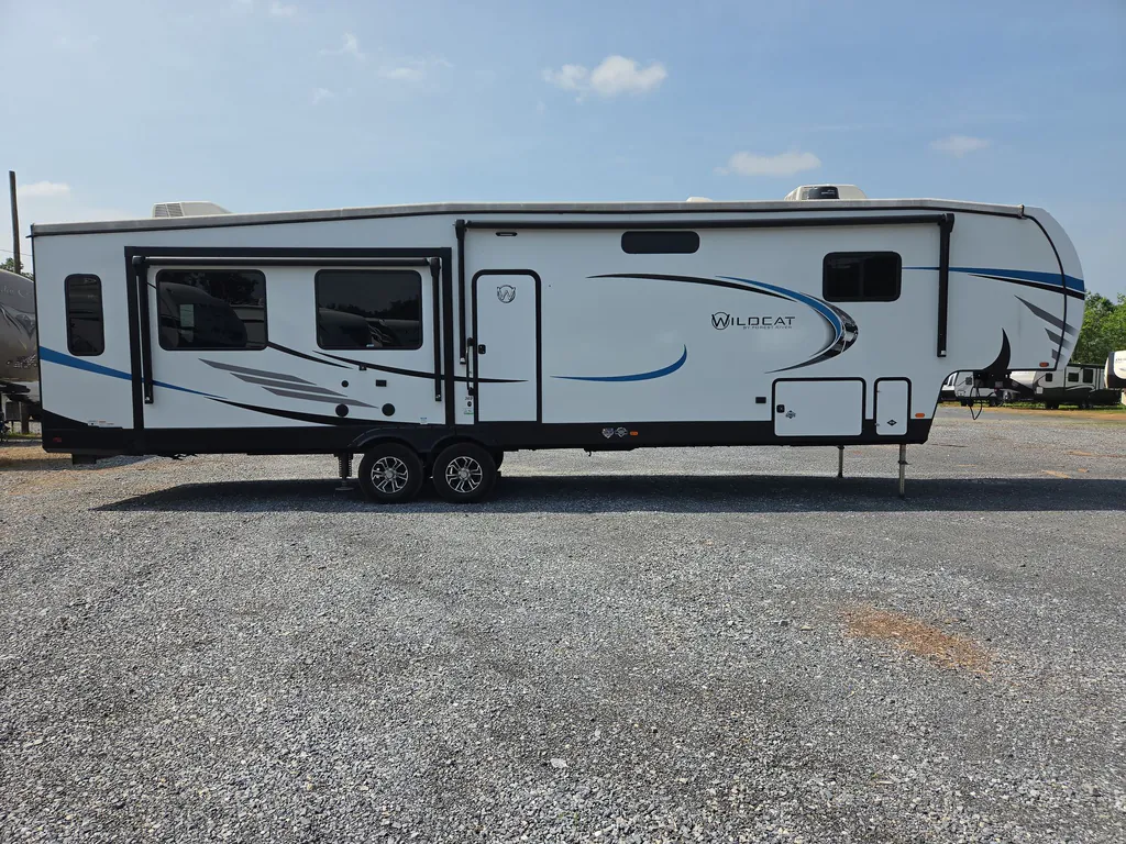 2022 Forest River Wildcat 369MBL, Photos photo 9