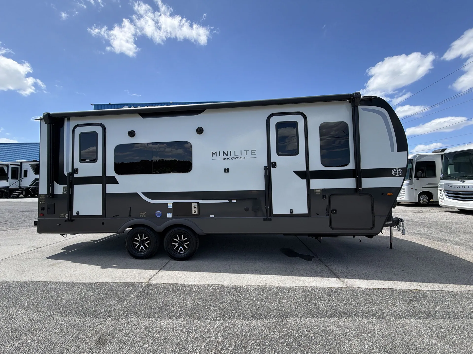 2026 Forest River Rockwood Mini Lite 2515S — campside