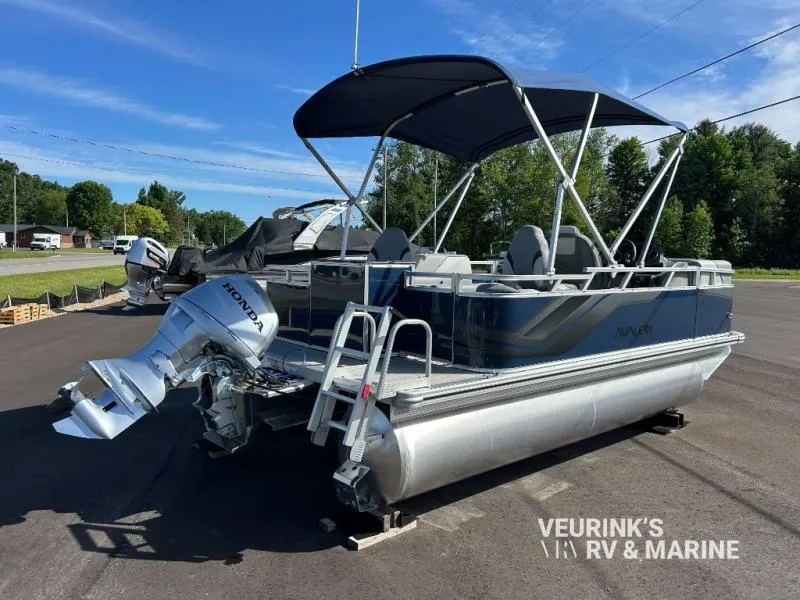 2025 Avalon Venture - 17 FT Rear Fish - Photo 3
