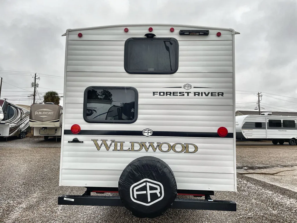 2026 Forest River Wildwood 300ICE, Photos photo 33