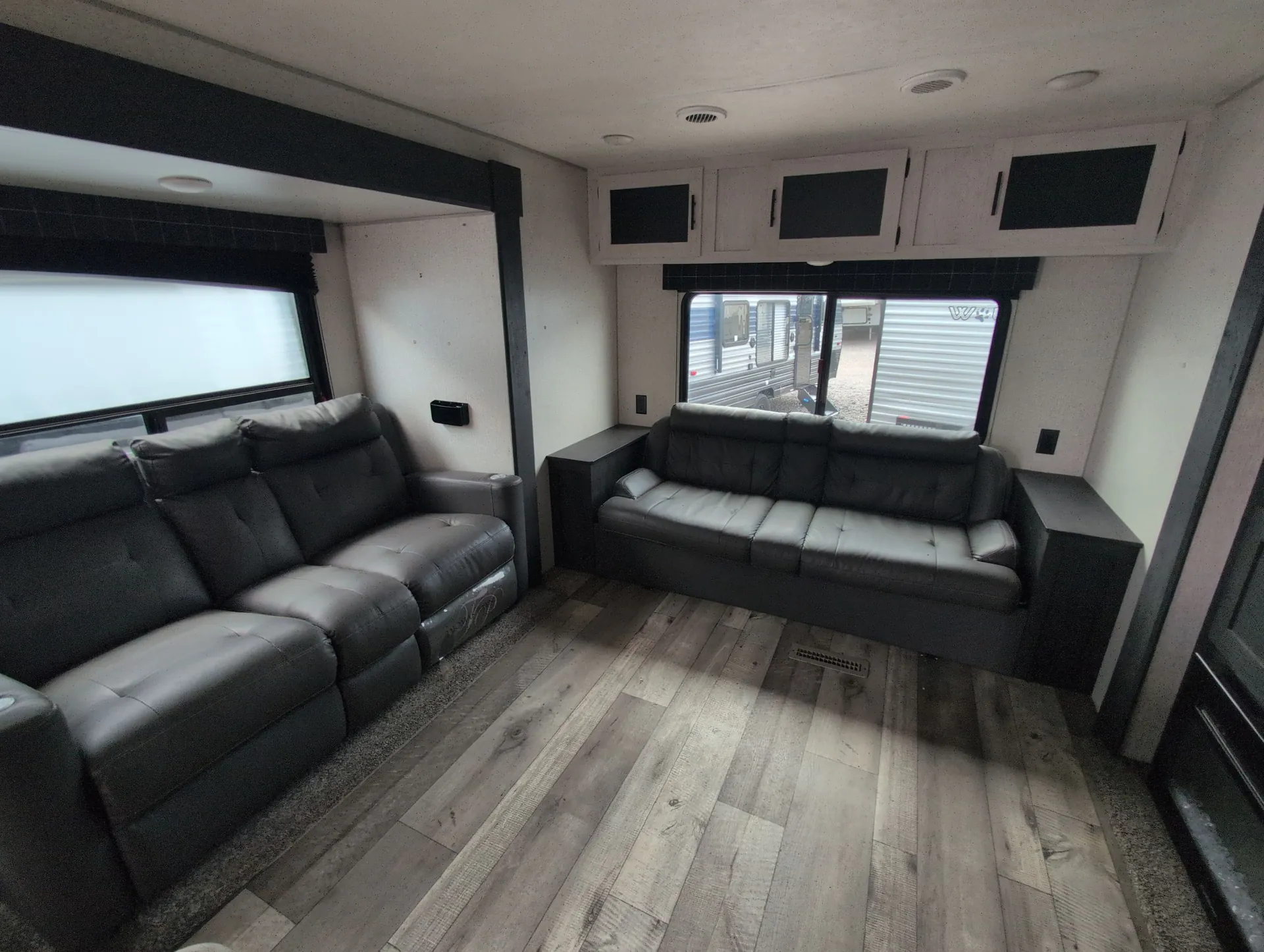2022 K-Z Rv Sportsmen Se 303QBSE — living area main