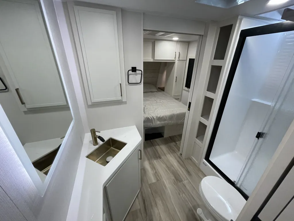 2027 Brinkley Model I 290, Photos photo 34