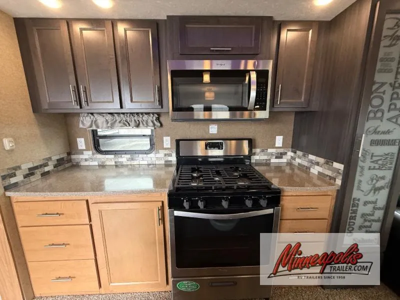 2020 HL Enterprise Bridgeview 40IKEB - Photo 3
