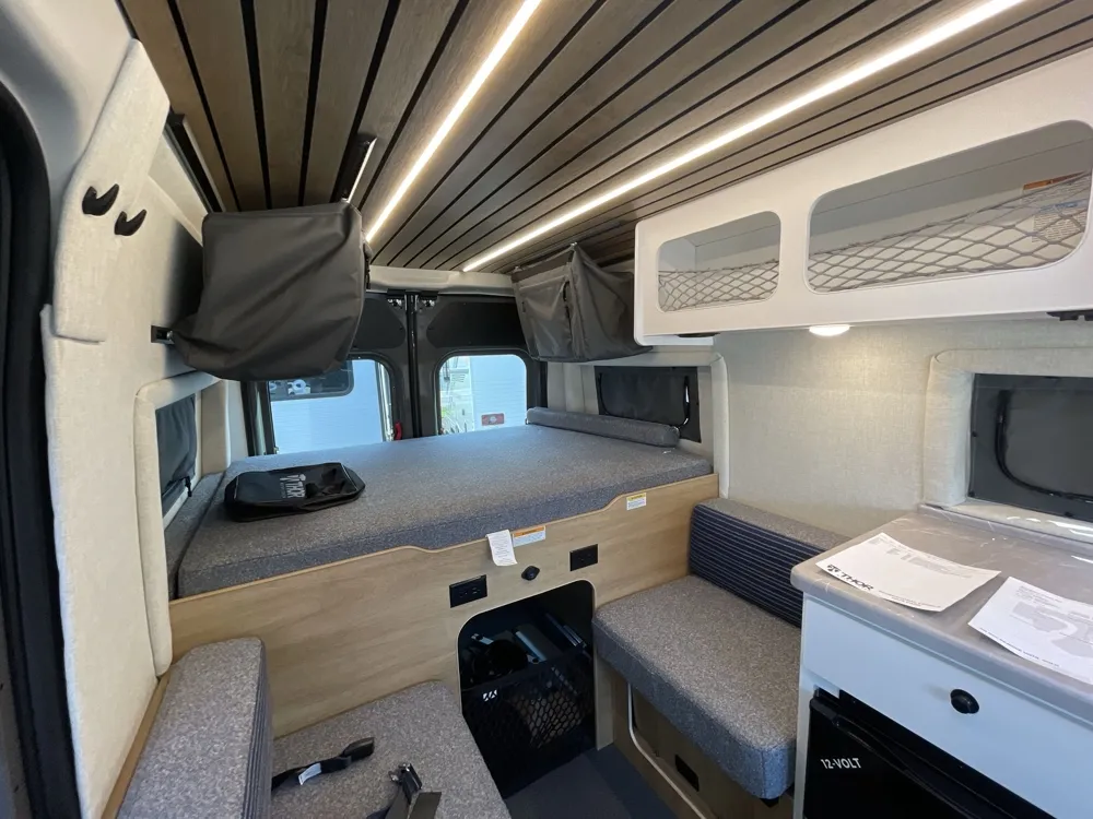 2026 Thor Motor Coach Coleman 17D - Photo 4
