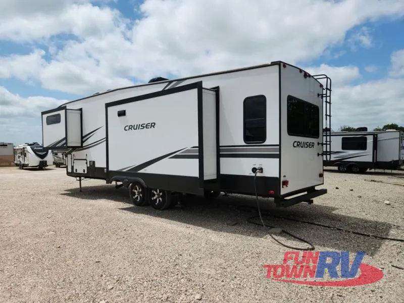 2023 CrossRoads RV Cruiser Aire 31SI - Photo 3