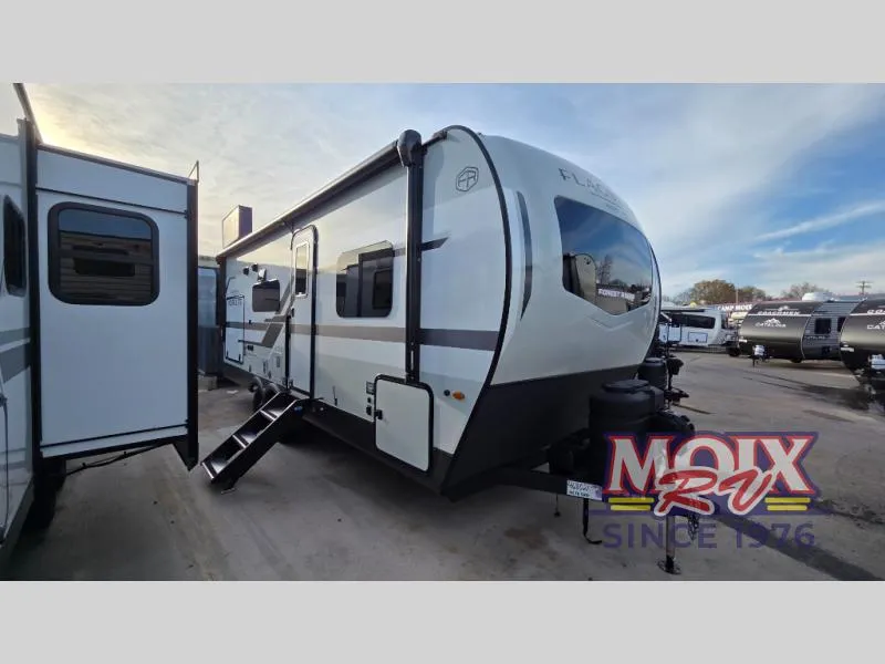 2026 Forest River Flagstaff Micro Lite 25BSDS - Photo 2