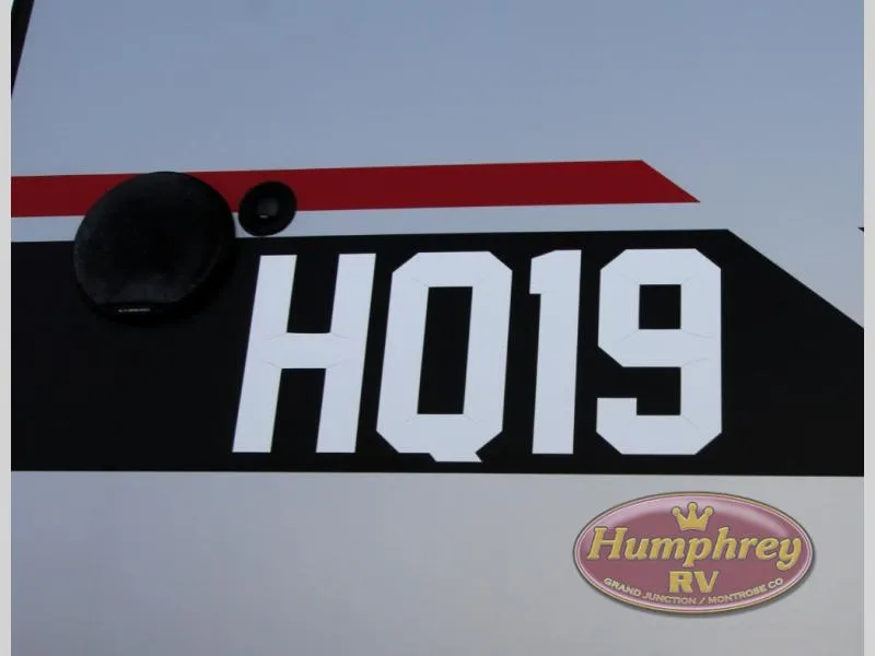 2023 Black Series Camper HQ Series HQ19 - Photo 2