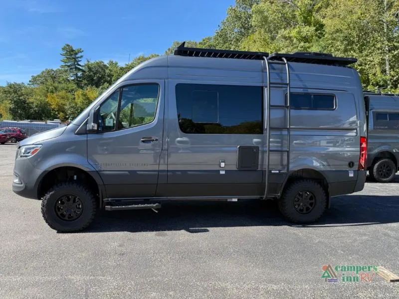 2025 Storyteller Overland Storyteller Overland Dark Mode XO - Main photo