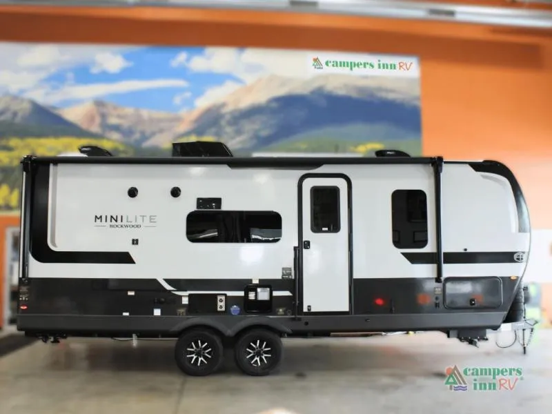2026 Forest River Rockwood Mini Lite 2520BH - Photo 3