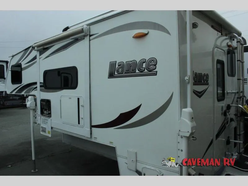2016 Lance Lance Used   1052 - Photo 3