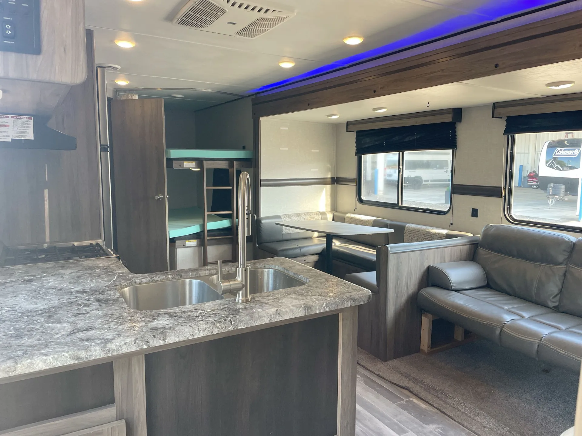 2022 CrossRoads Zinger 270BH - Photo 3