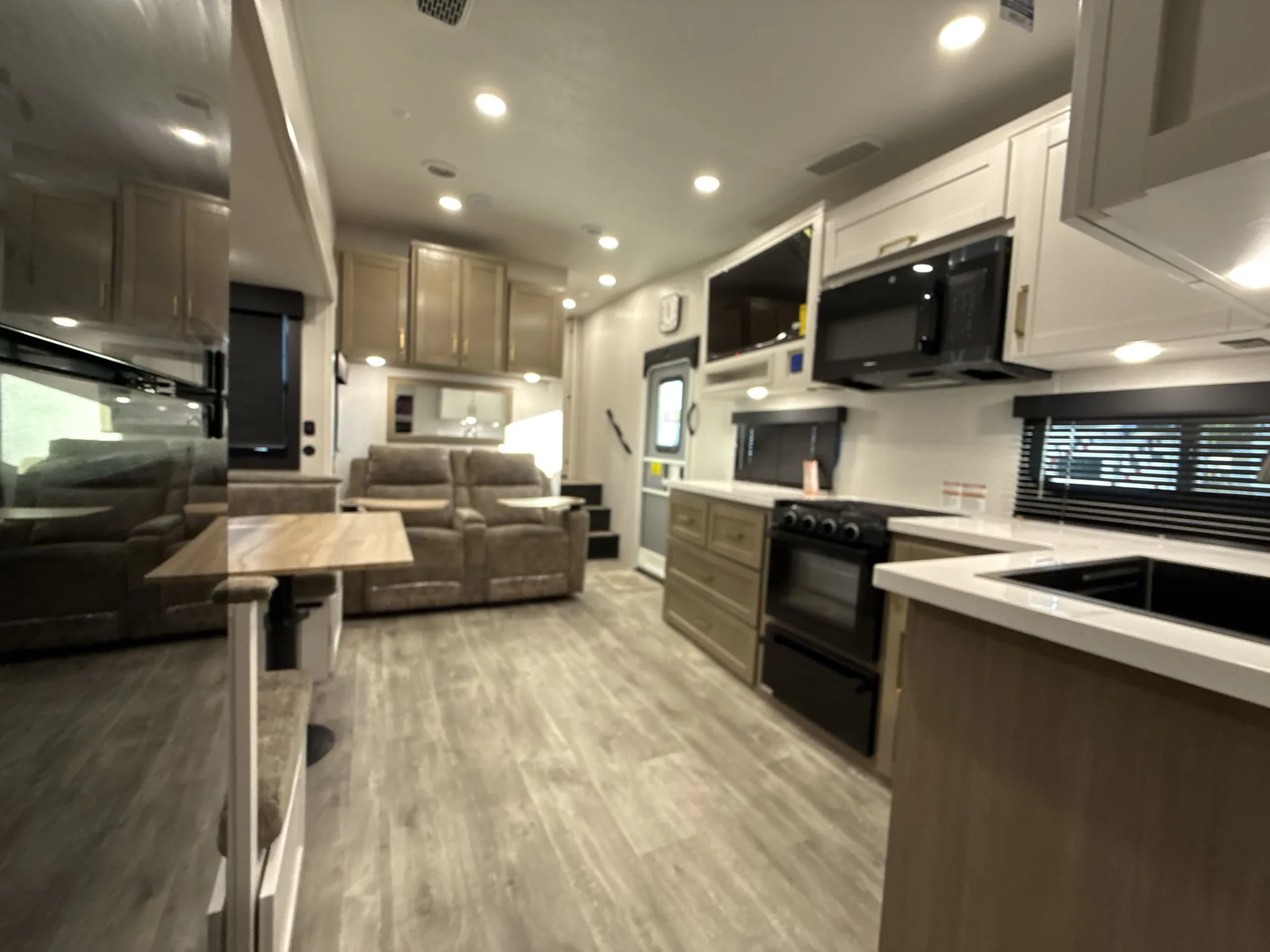 2026 Jayco Eagle Ht 31QCD — living area main