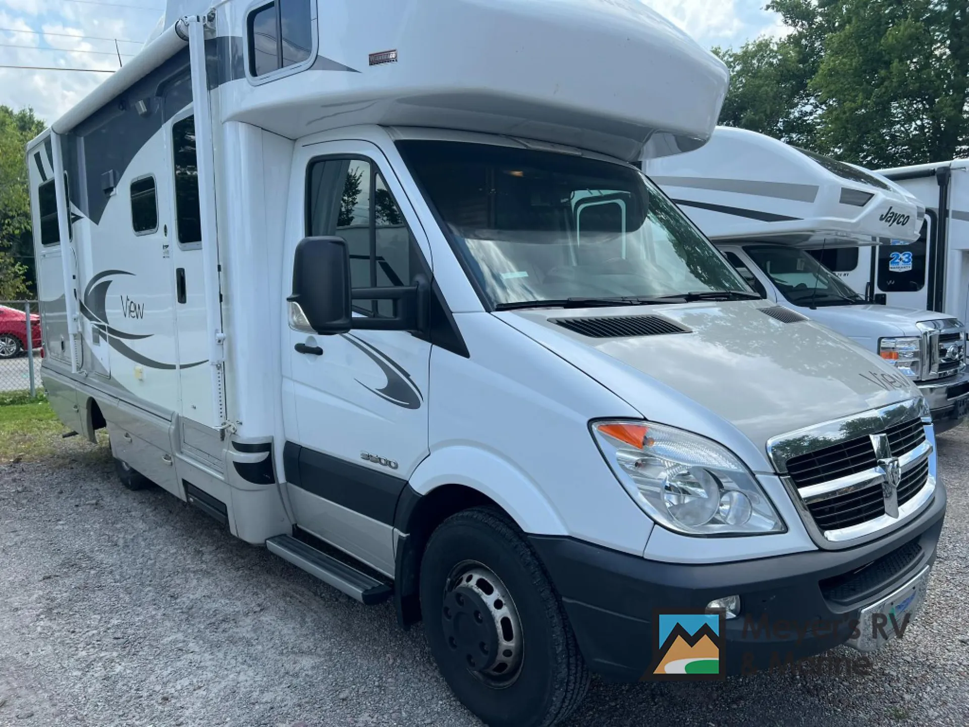 2009 Winnebago View 24J - Photo 2
