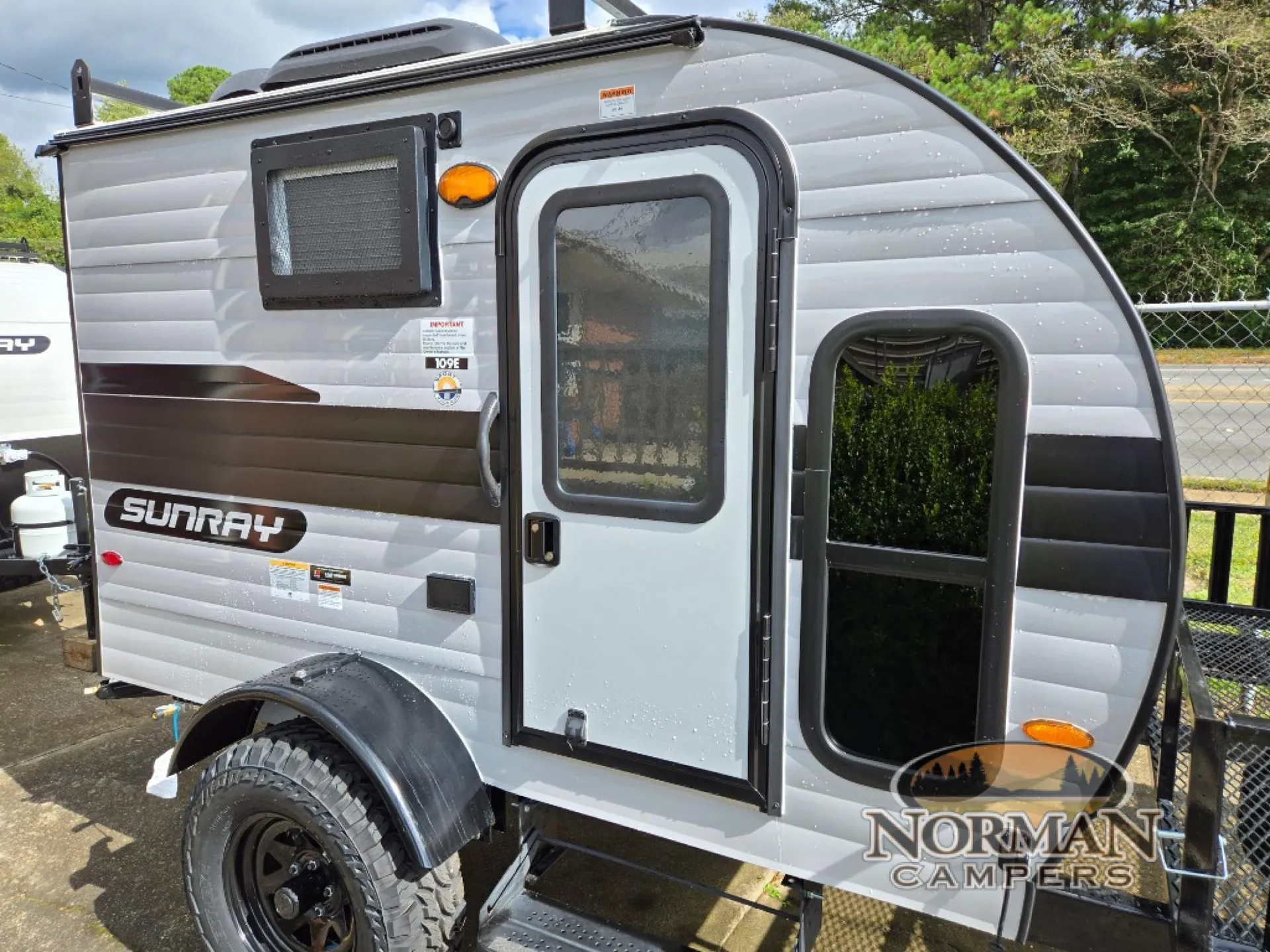 2026 Sunset Park RV Sunray 109E - Photo 3